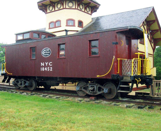 Wooden Caboose # 18452